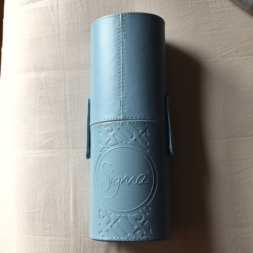 Sigma Brushes Brush Cup in Baby Blue